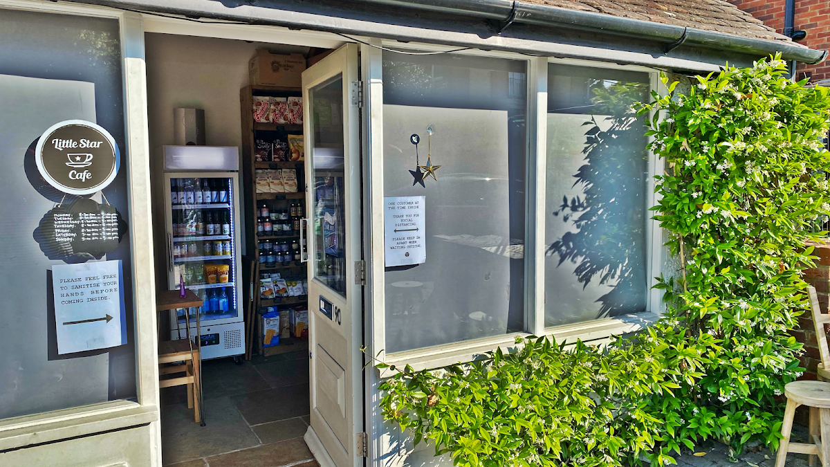 Little Star Cafe